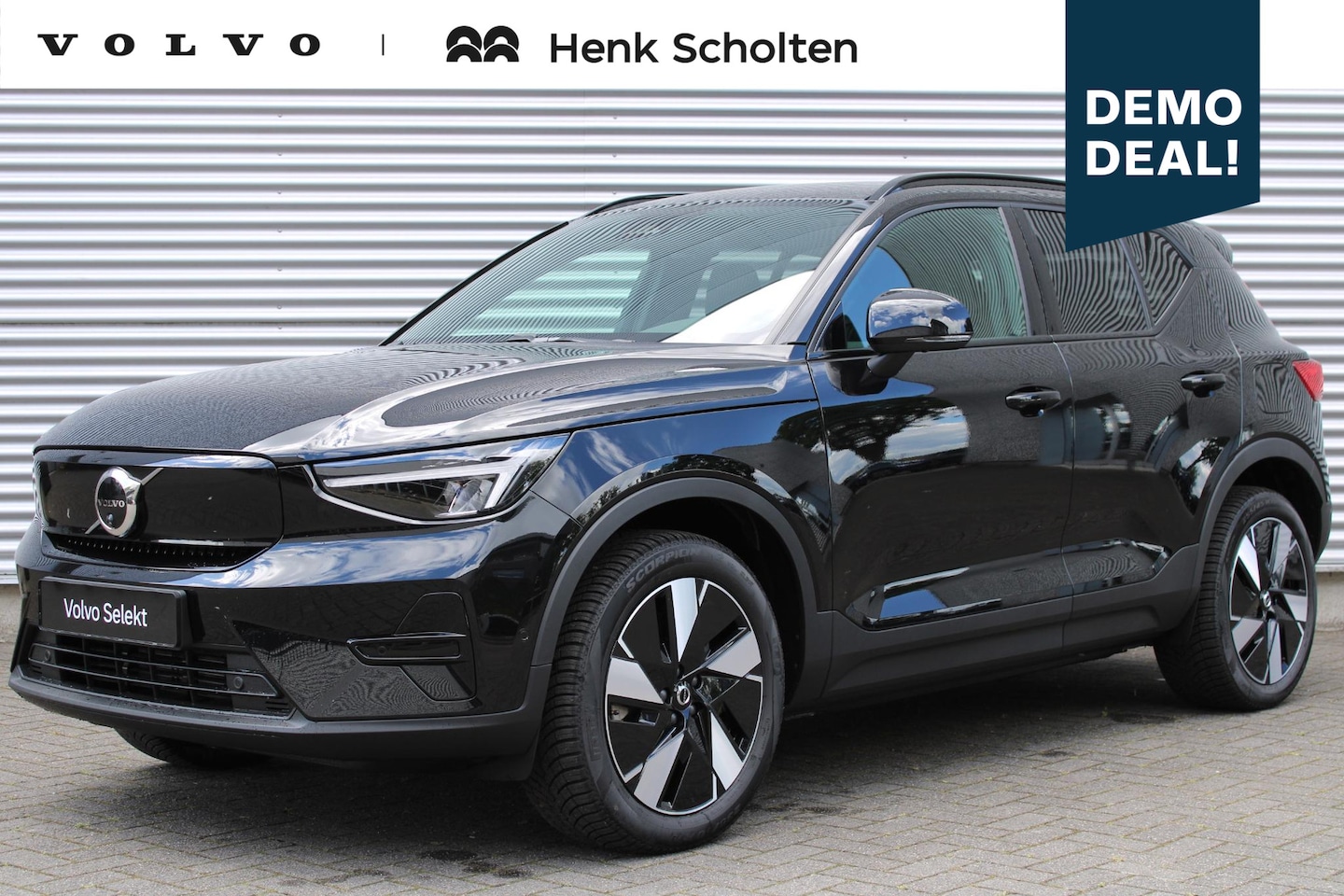 Volvo EX40 - Single Motor Extended Range Plus Europa 82 kWh | All-Season banden | 360 Graden Camera | H - AutoWereld.nl