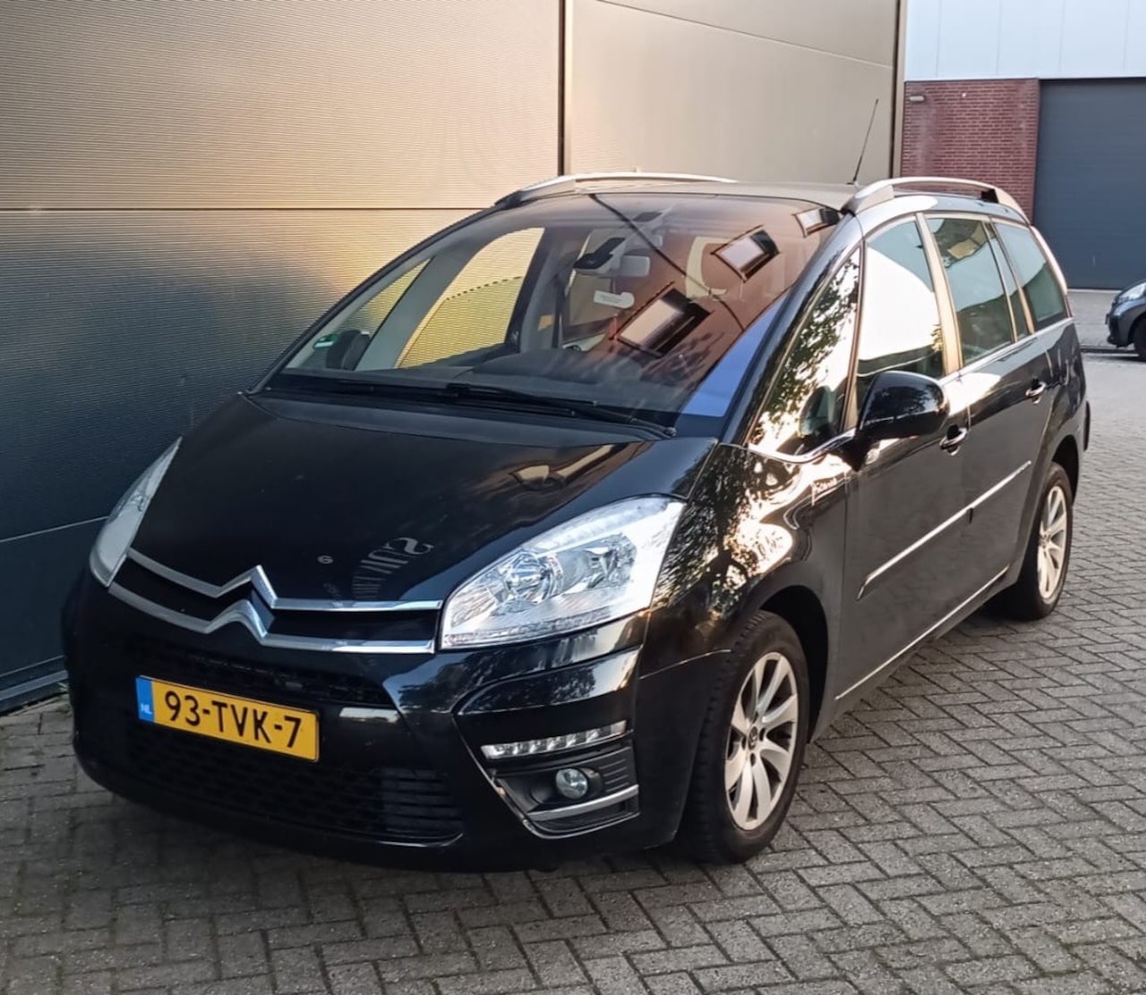 Citroën Grand C4 Picasso - 1.6 THP Ligne Business EGS 7P Automaat Nap - AutoWereld.nl