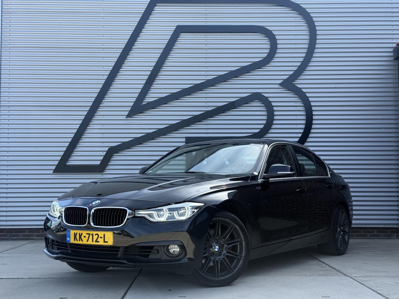 BMW 3-serie - 330e High Executive Schuifdak|Navi|Cruise|Leder|PDC|Clima|Elek ramen|SoH 87%|N.A.P|APK tot - AutoWereld.nl