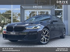 BMW 5-serie Touring - 530e xDrive High Ex. M-Sport |Pano|M-Seats|HUD|Laser|Trekhaak|19"