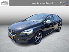 Volvo V40 - 2.0 T4 190PK Business Sport , Trekhaak, Half Leder, Navi, Clima, Cruise, LMV 17 Inch, All