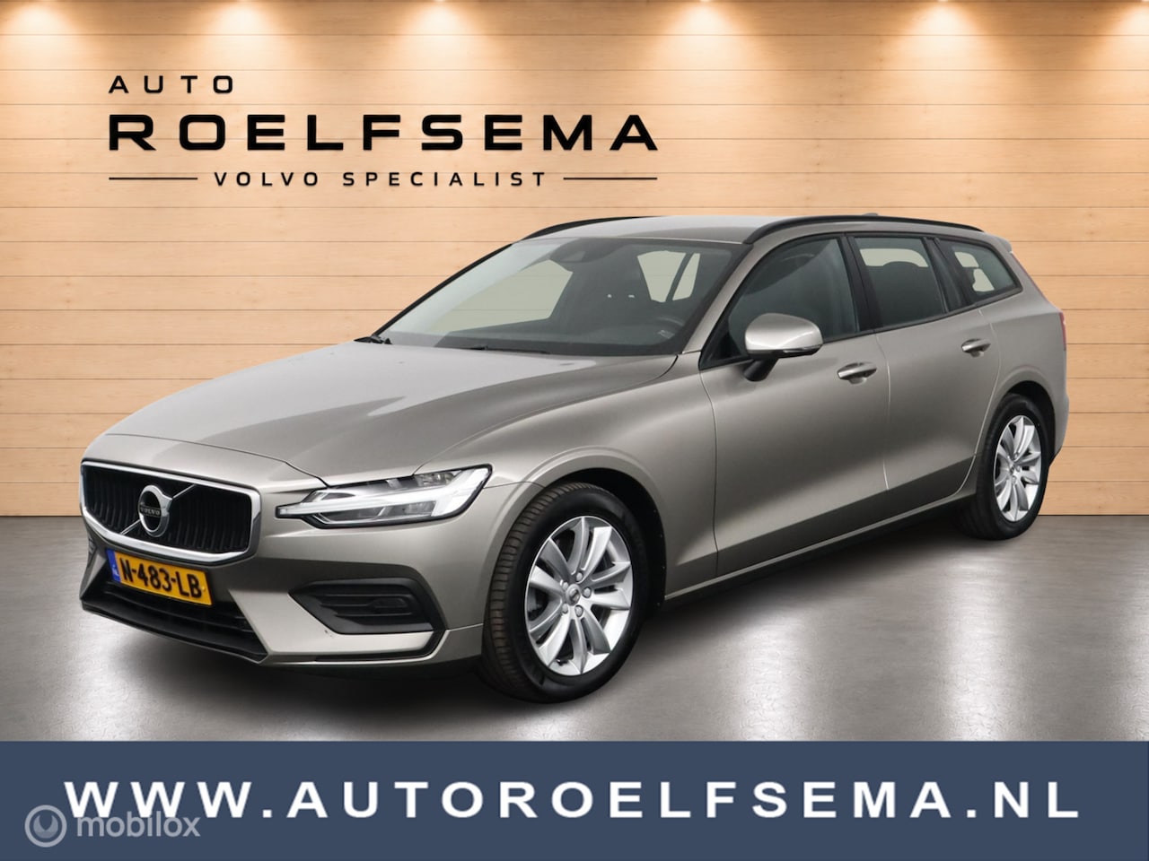 Volvo V60 - 2.0 B3 Momentum Advantage | Dealer onderhouden | Climate control | Cruise Control | LED | - AutoWereld.nl