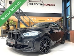BMW 1-serie - 120i M Sport/ Cam/ Pano/ 19”LMV/ CarPlay/ Sfeerverlichting