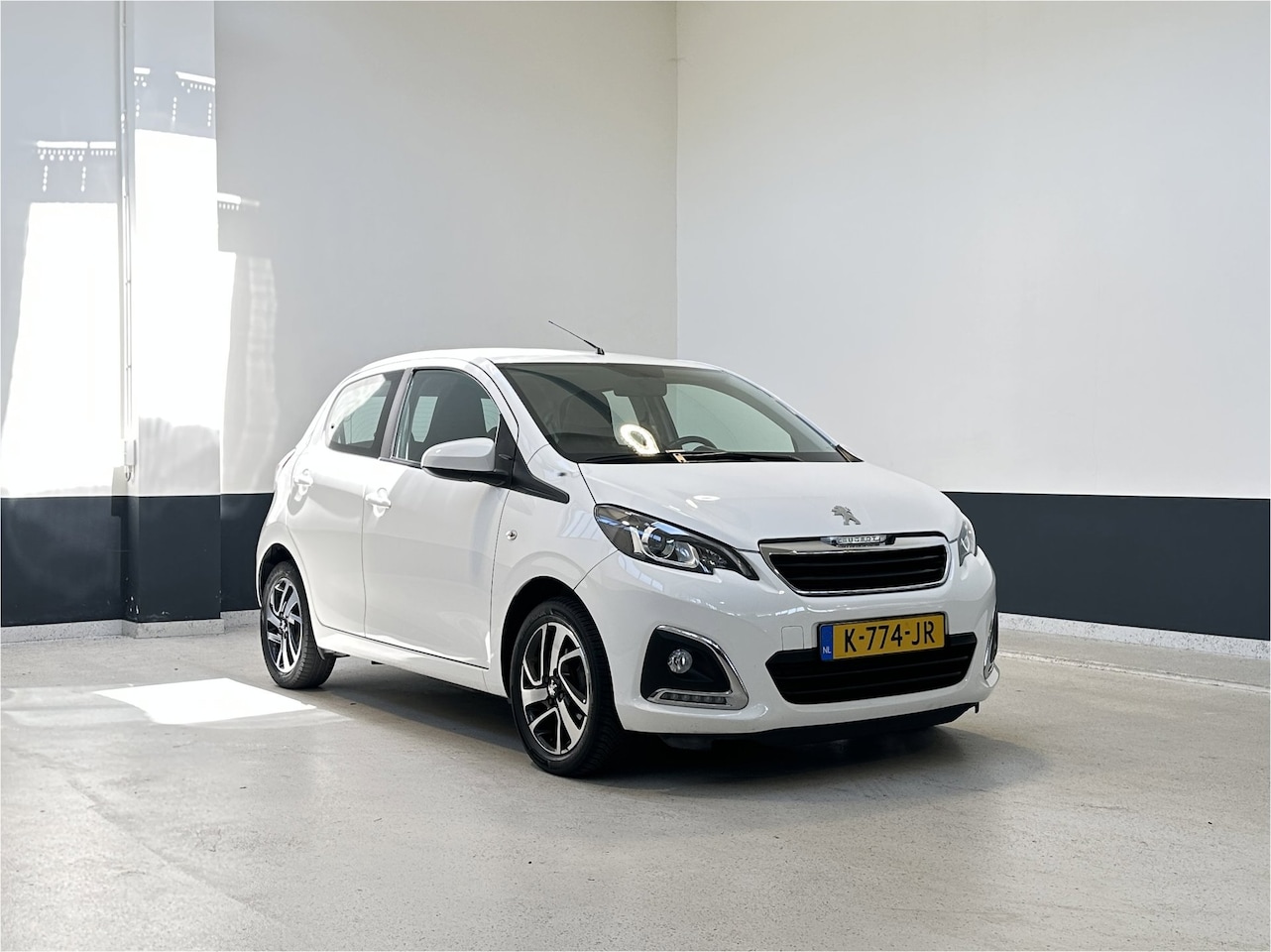Peugeot 108 - 1.0 e-VTi Allure | NL | 1 Eig | Apple Carplay/ Andorid auto | Camera | Lm velgen | - AutoWereld.nl