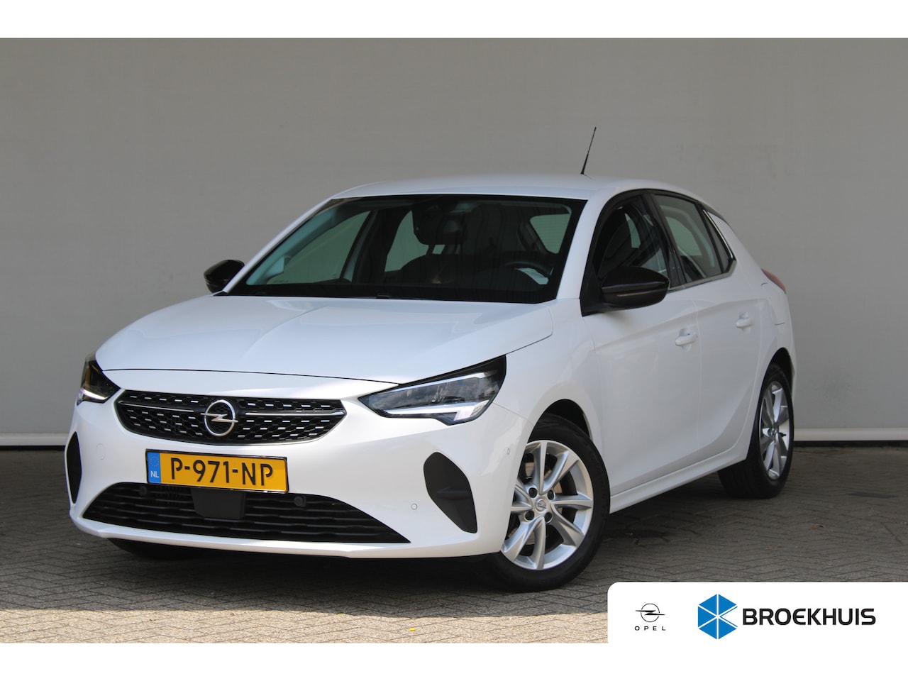 Opel Corsa - 1.2 Elegance | Trekhaak | Camera | Stoel- & stuurverwarming | Climate control | - AutoWereld.nl