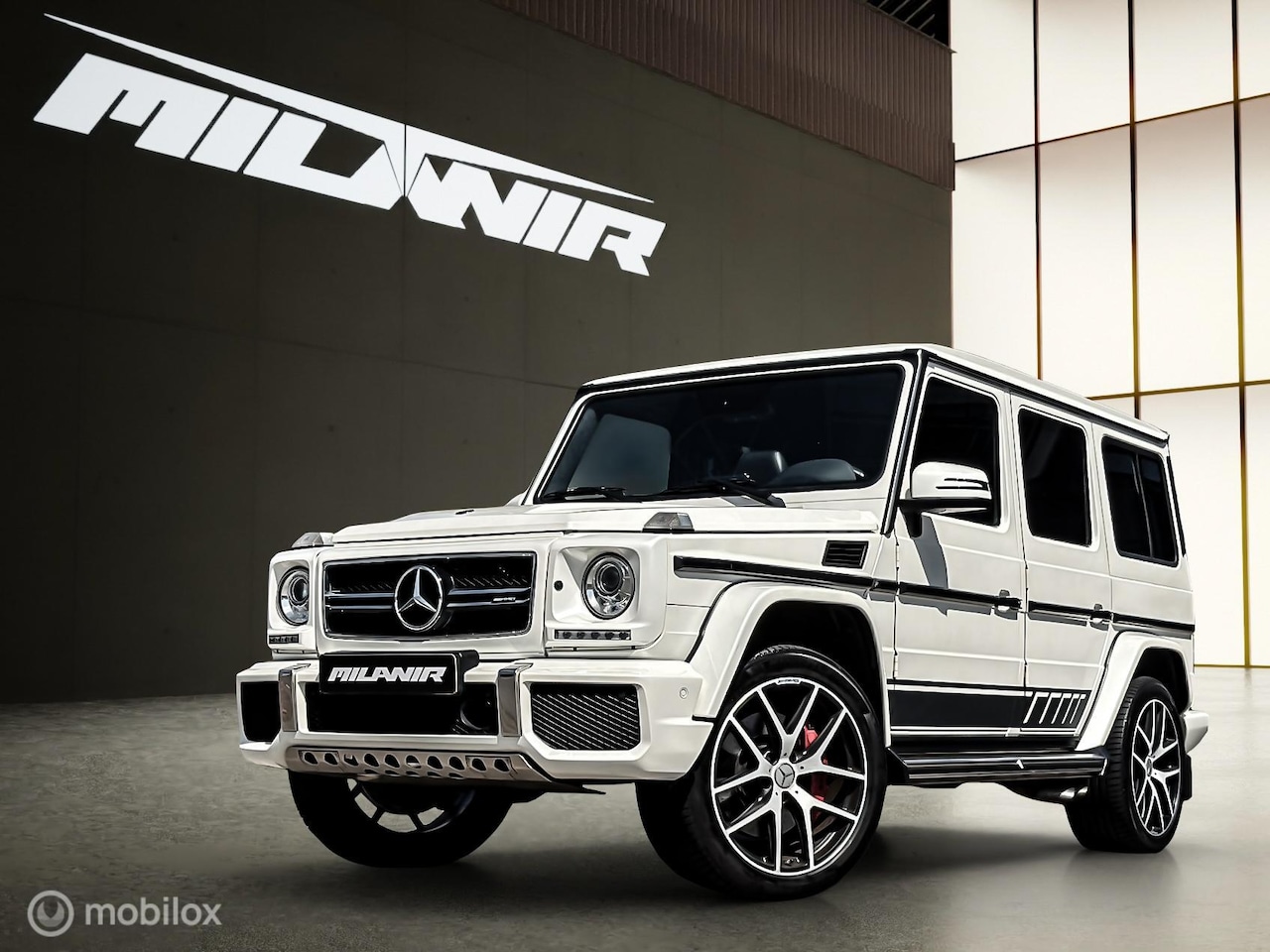 Mercedes-Benz G-klasse - AMG 63 |Pano|Memory|Koeling|TV Schermen - AutoWereld.nl