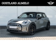 MINI Electric - Classic / Sportstoelen / Cruise Control / LED / Multifunctioneel stuurwiel / 16" LM Victor