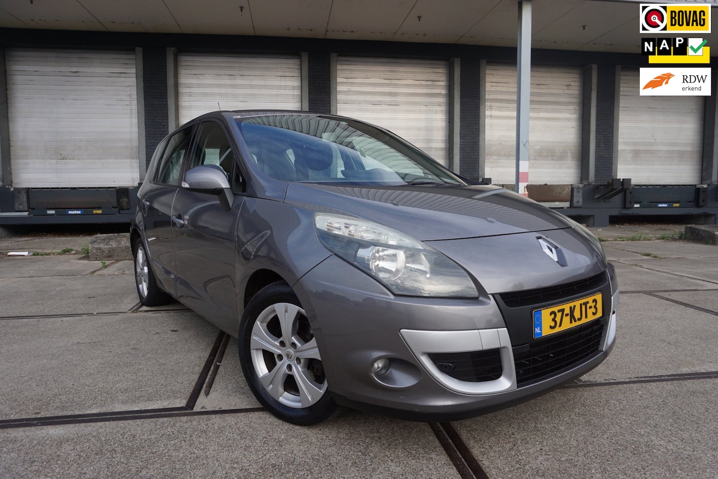 Renault Scénic - 1.6 Dynamique 1.6 Dynamique - AutoWereld.nl