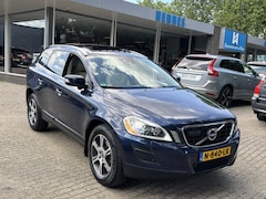 Volvo XC60 - 3.0 T6 AWD Summum Pano Driver Support Keyless