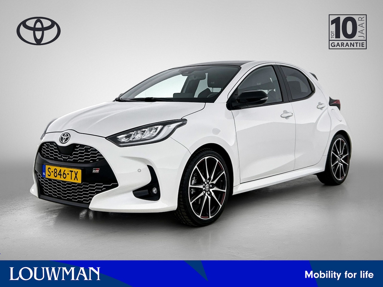 Toyota Yaris - 1.5 Hybrid GR Sport Premium Pack | BTW Voertuig | JBL | Head-Up Display | Dodehoek detecti - AutoWereld.nl