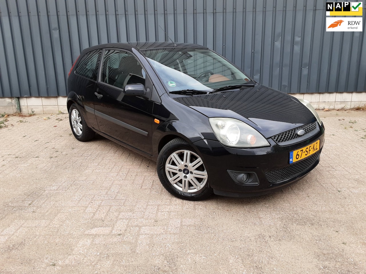 Ford Fiesta - 1.3-8V Futura 1.3-8V Futura - AutoWereld.nl