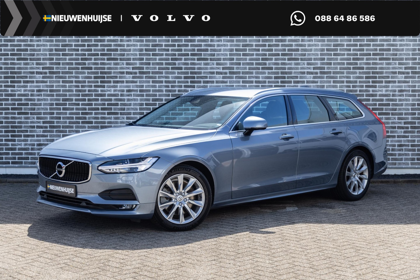 Volvo V90 - 2.0 T4 Momentum | Trekhaak | Achteruitrijcamera | Parkeersensoren | Navigatie | Keyless En - AutoWereld.nl
