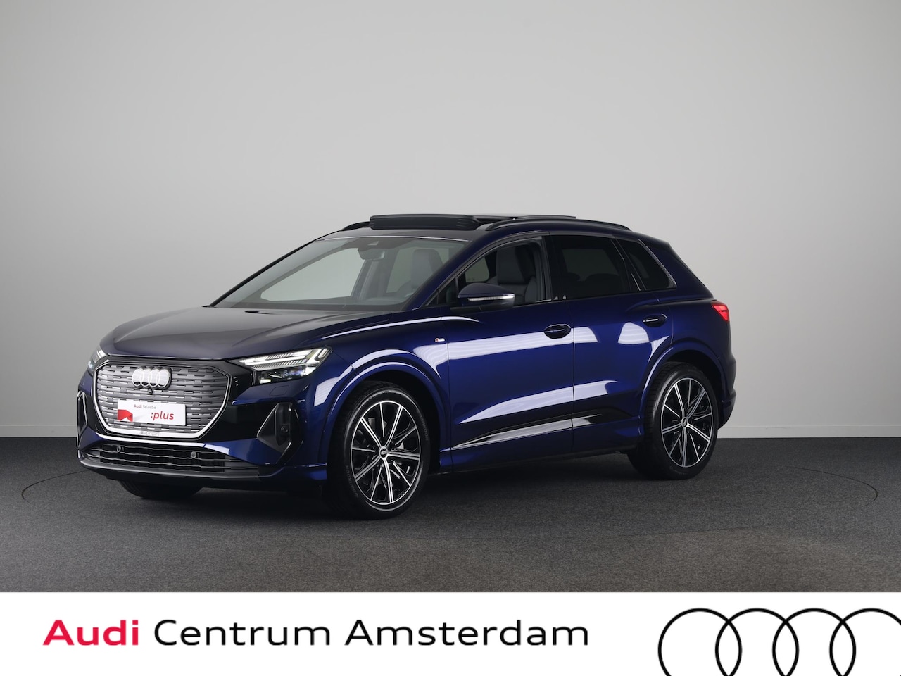 Audi Q4 e-tron - 45 S edition Competition 82 kWh 286 pk | Panoramadak | Achteruitrijcamera | Apple Carplay - AutoWereld.nl