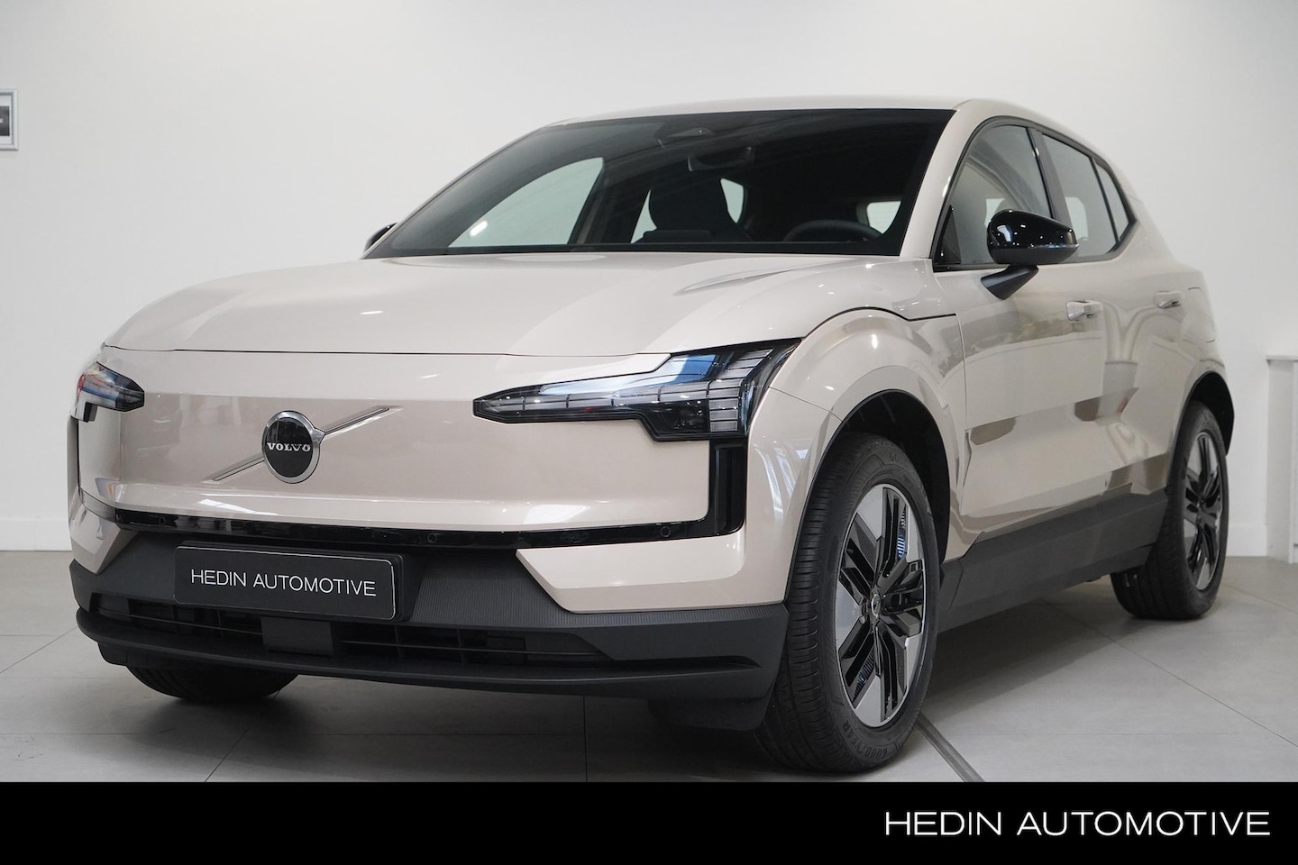 Volvo EX30 - P5 Plus Europa 272pk | Elektrische Stoelen met Geheugen | Harman/Kardon | Pilot Assist | 4 - AutoWereld.nl