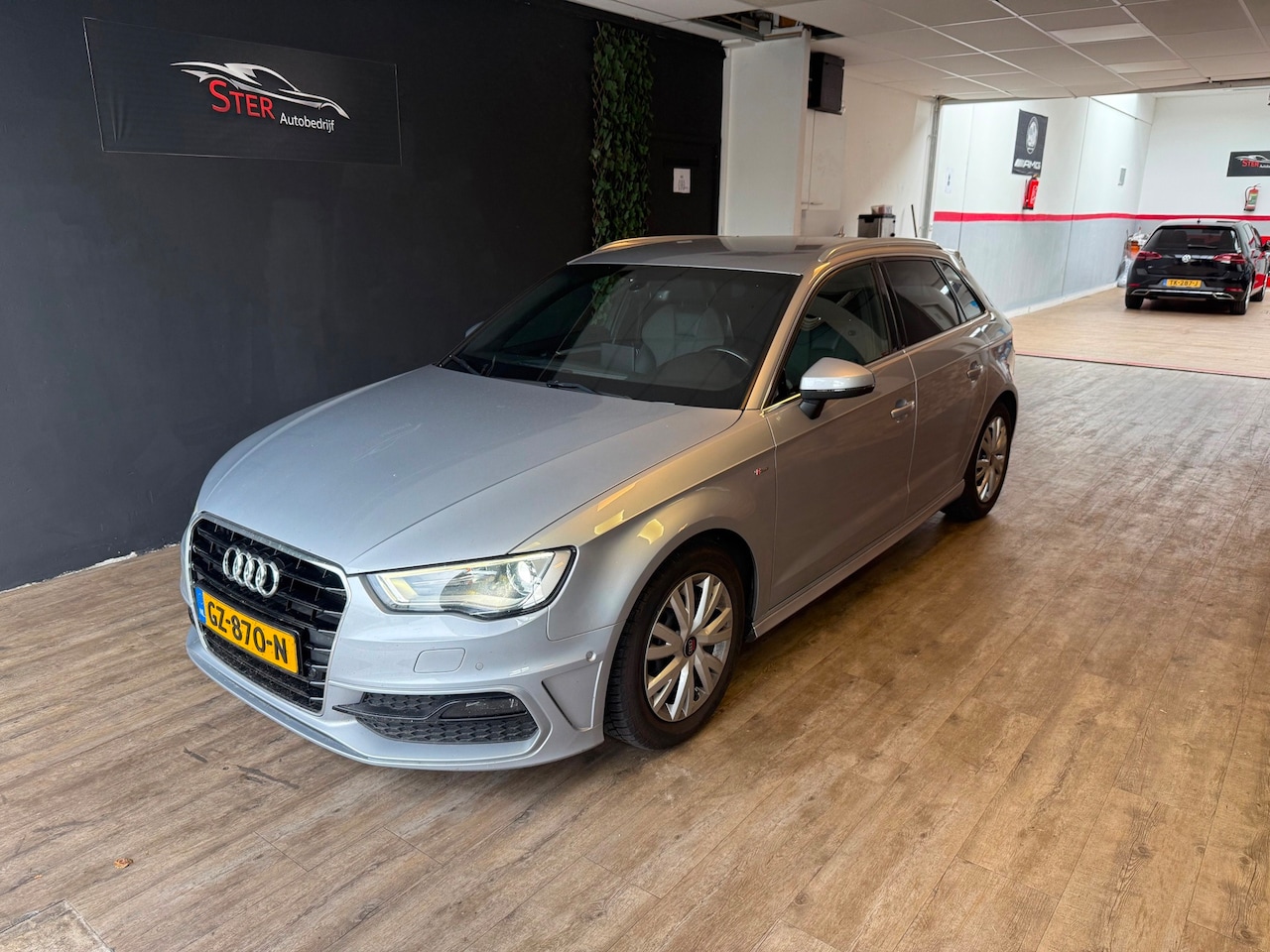 Audi A3 Sportback - 1.6 TDI S-Line Sport Edition - AutoWereld.nl