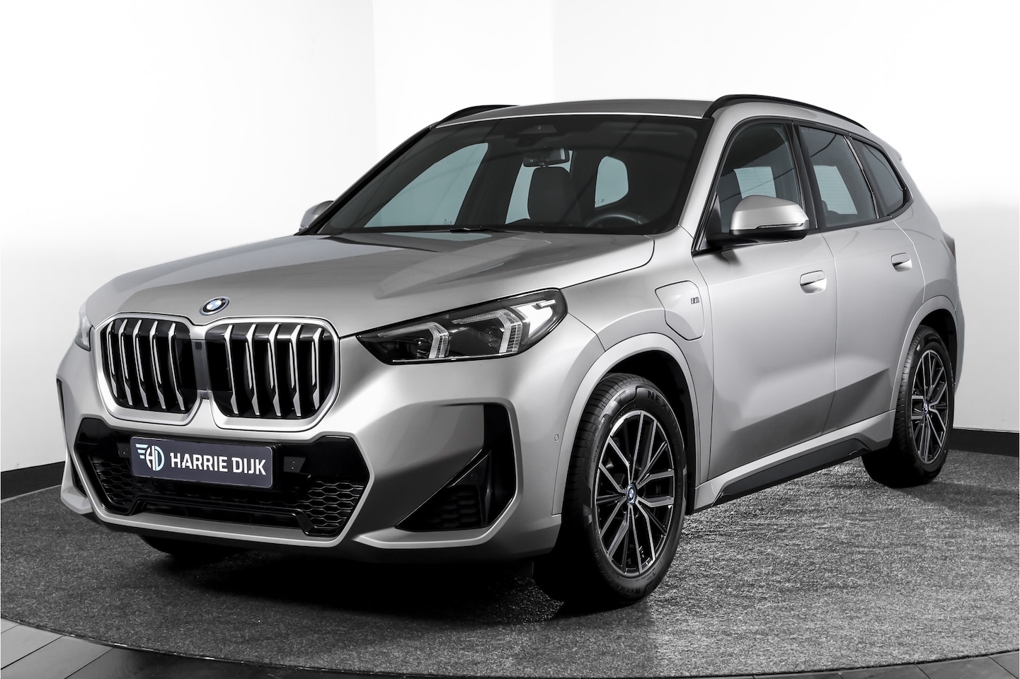 BMW X1 - xDrive25e 245 PK | M-Sport | Premium Pack | Cruise | Dig. Cockpit | Stoelverw. | PDC | Cam - AutoWereld.nl