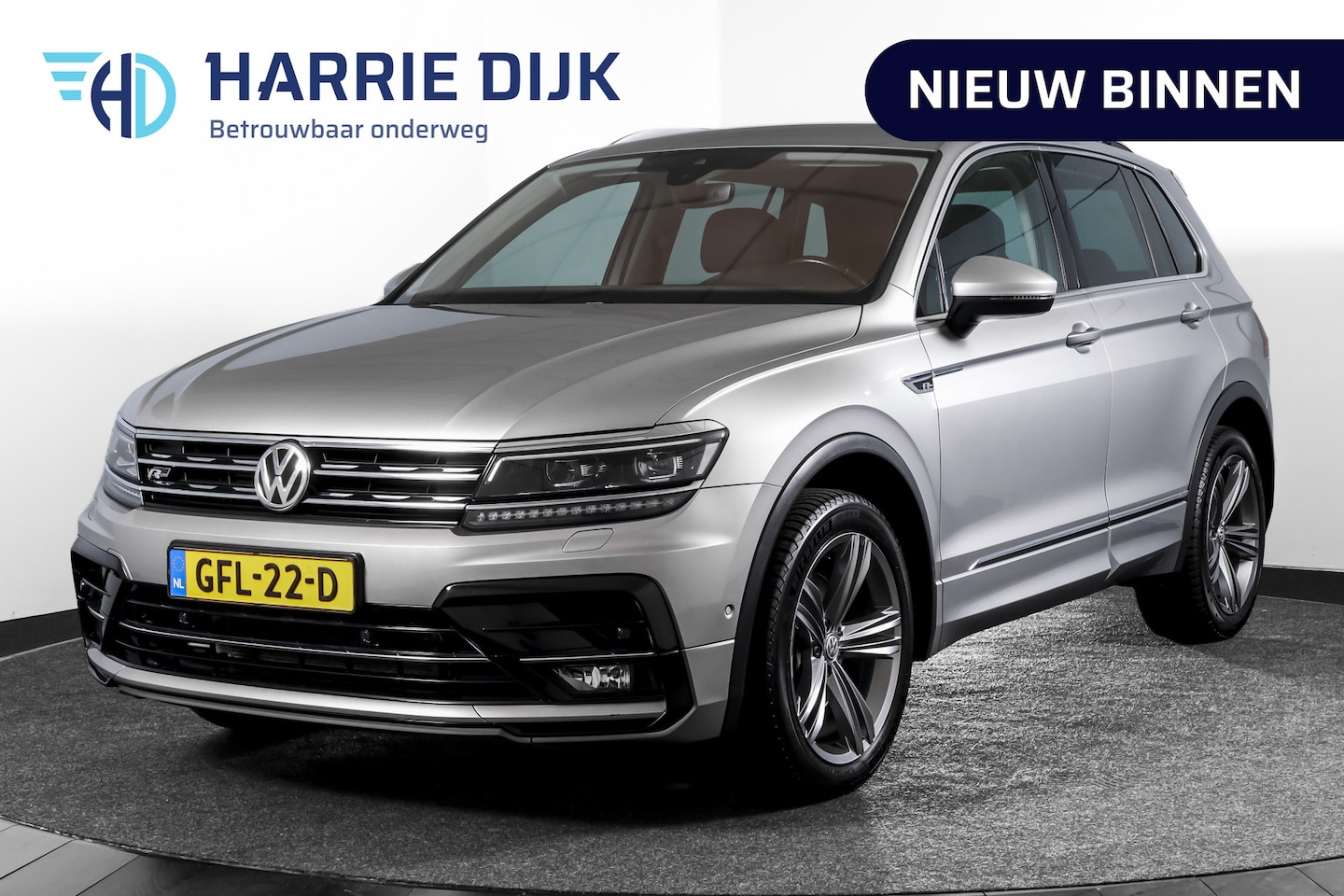 Volkswagen Tiguan - 2.0 TSI 4Motion Highline Business R 180 PK | R-Line | Elek. Trekhaak | Adapt. Cruise | Sto - AutoWereld.nl