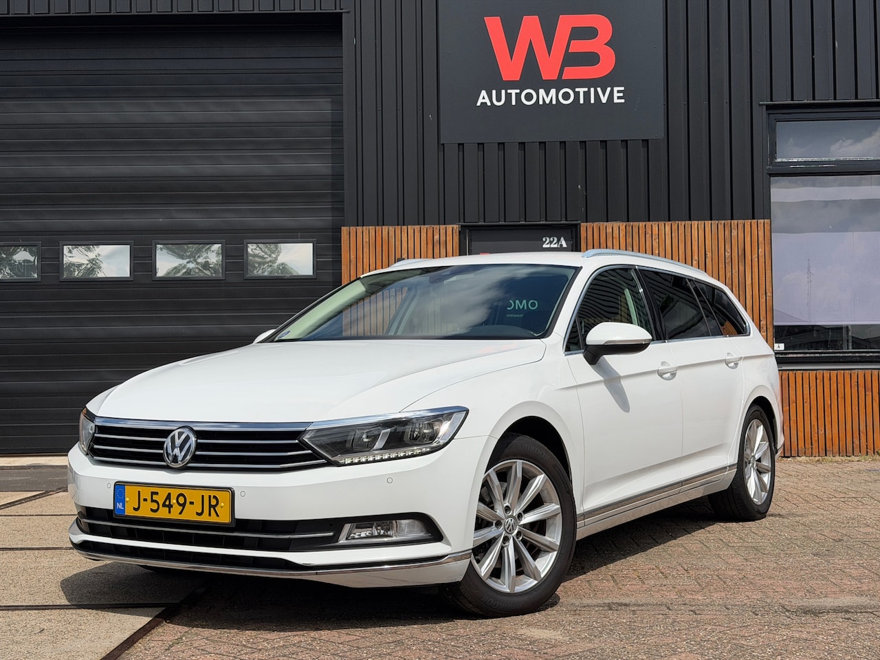 Volkswagen Passat Variant - 1.4 TSI ACT Highline Business R 1.4 TSI ACT Highline Business R - AutoWereld.nl