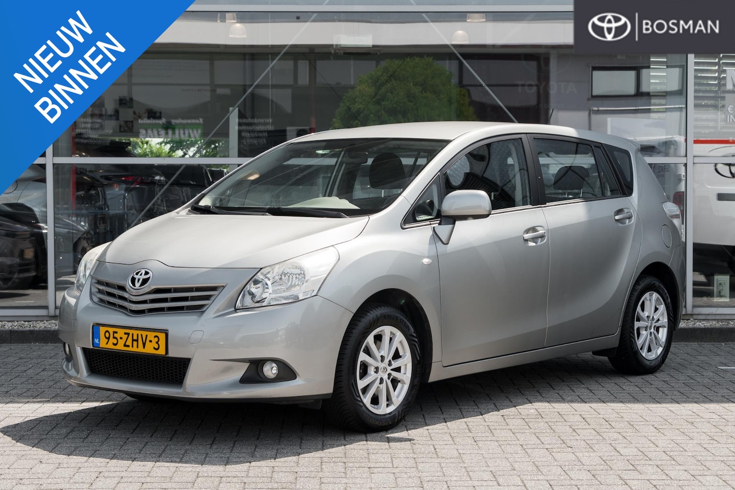 Toyota Verso - 1.6 VVT-i Aspiration 1.6 VVT-i Aspiration - AutoWereld.nl