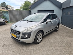 Peugeot 3008 - 1.6 VTi Première, Climate control, Cruise control, Panoramadak, Pakeersensoren, Trekhaak