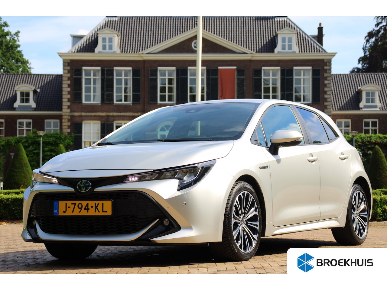 Toyota Corolla - 1.8 Hybrid Style | AFNEEMBARE TREKHAAK | CAMERA | PARK SENS V+A | LANE ASSIST | CRUISE | A - AutoWereld.nl