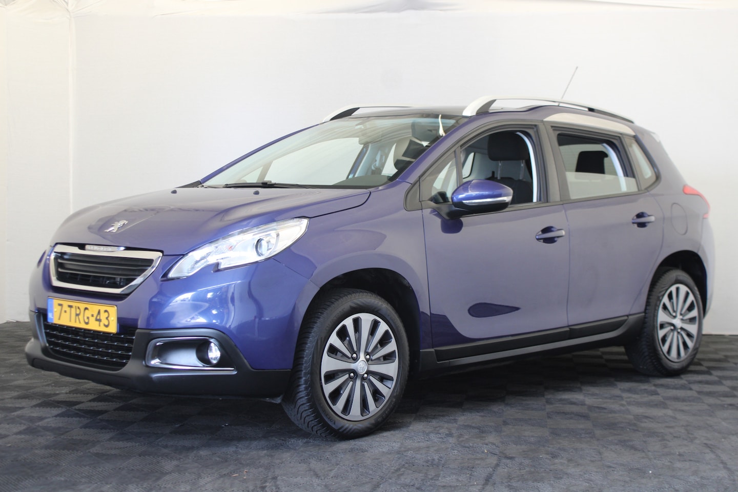 Peugeot 2008 - 1.2 VTi Active Pack Premium 1.2 VTi Active Pack Premium - AutoWereld.nl