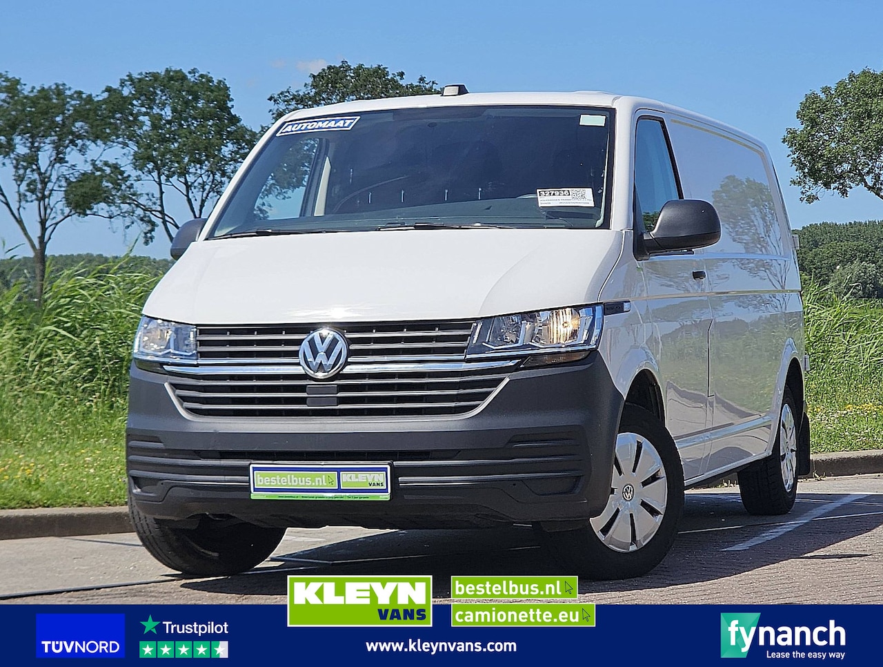 Volkswagen Transporter - 2.0 TDI T6.1 150Pk L2H1 Autm - AutoWereld.nl