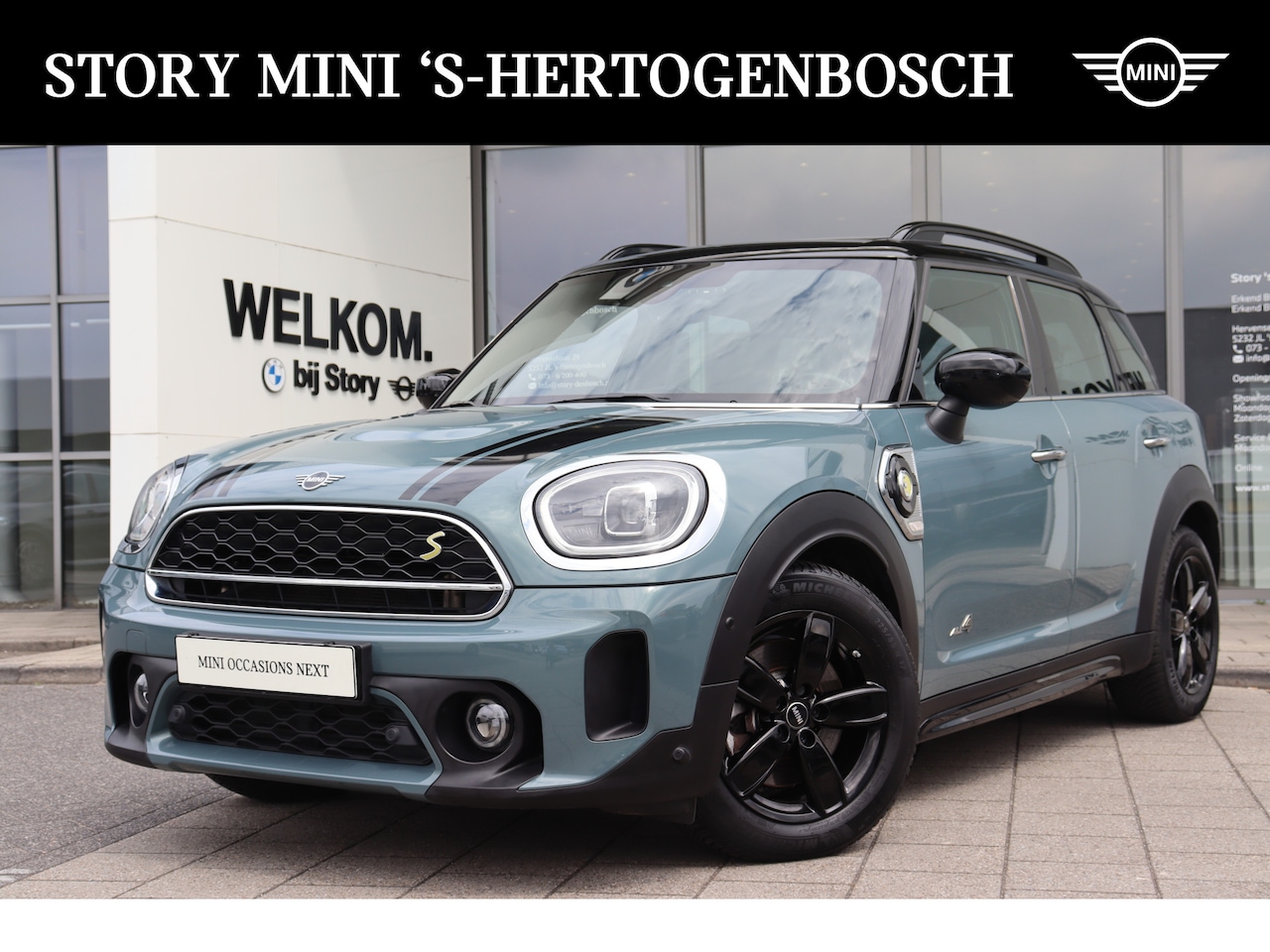 MINI Countryman - Cooper S E ALL4 Automaat / Panoramadak / Comfortstoelen / Comfort Access / Harman-Kardon / - AutoWereld.nl