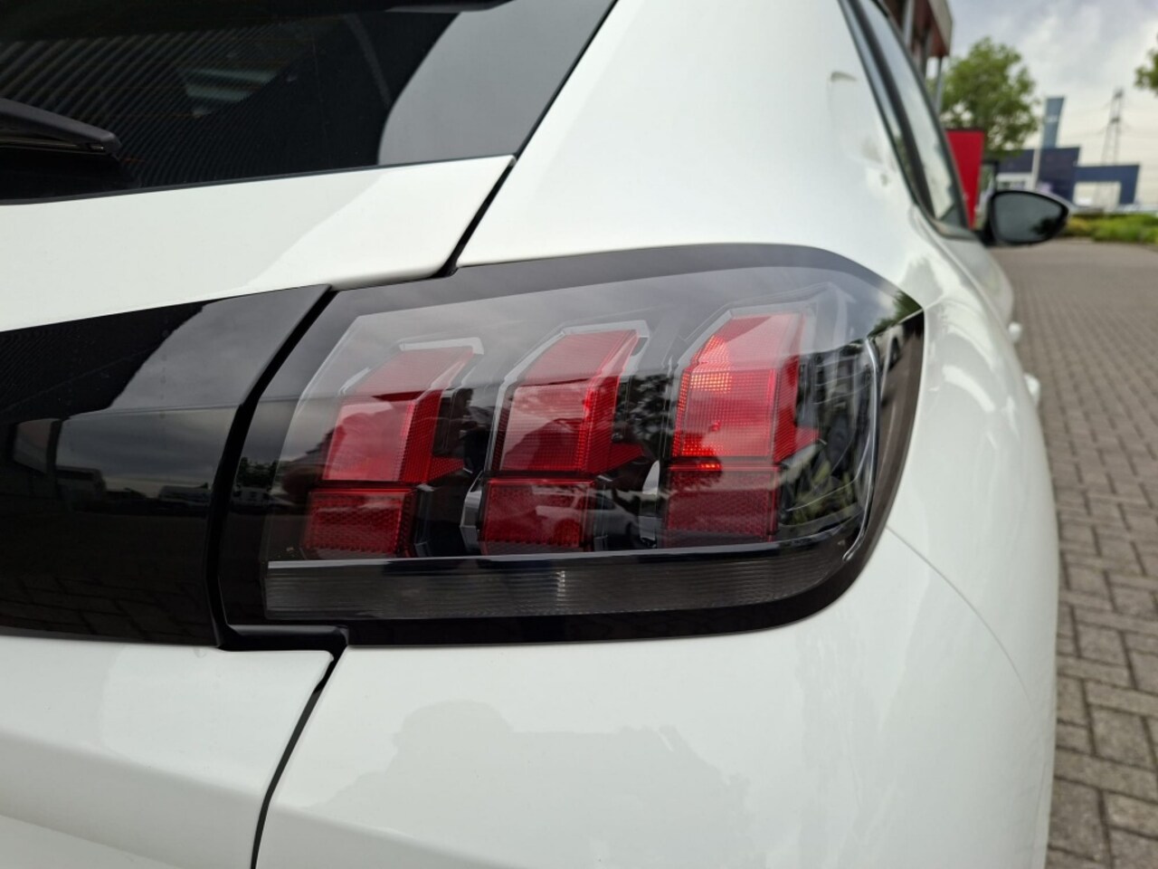 Peugeot 208 - Active Pack 1.2