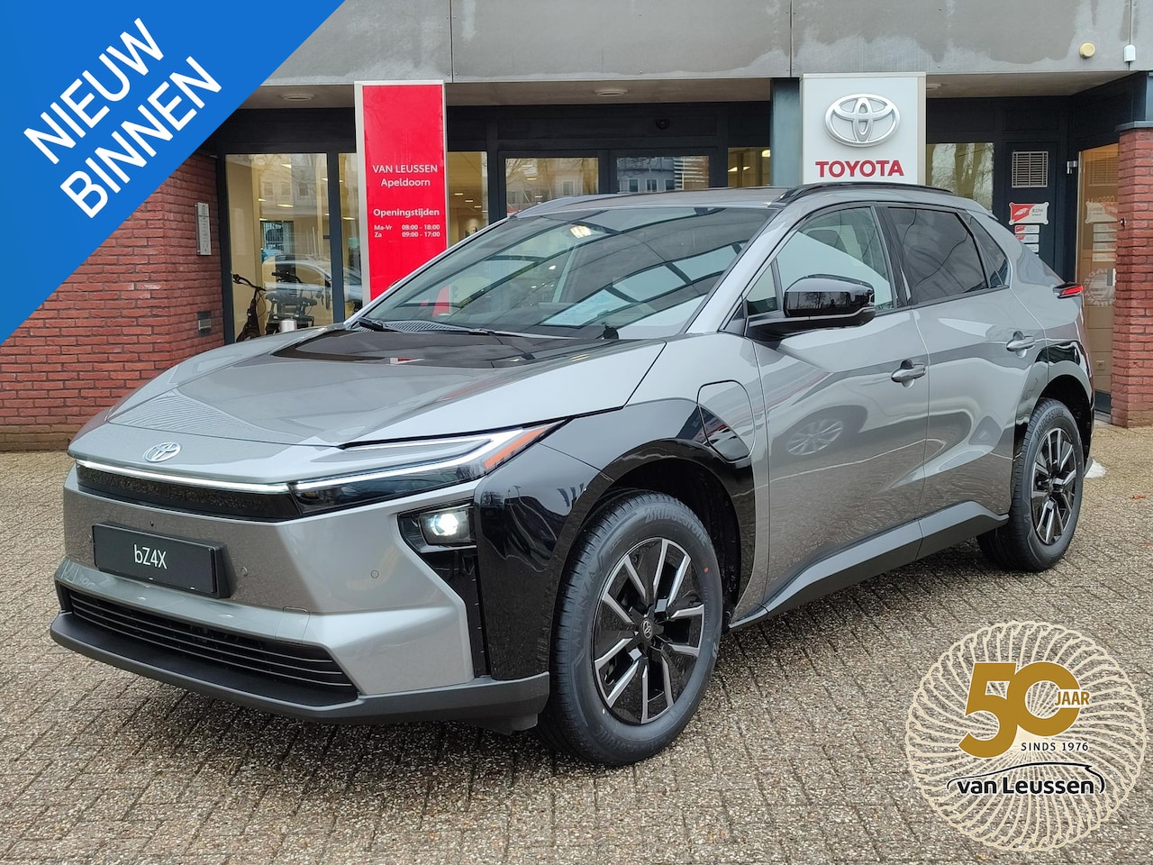 Toyota bZ4X - DYNAMIC 73KWH MODEL 2026! 360° CAMERA STOELVERW BLIND SPOT KEYLESS EL-STOEL APPLE/ANDROID - AutoWereld.nl