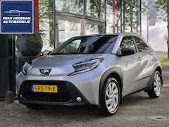 Toyota Aygo X - 1.0 VVT-i MT first | Climate Control | Navigatie via Apple Carplay | Stoelverwarming | Par