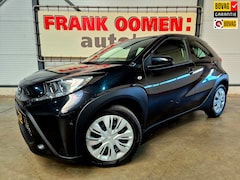 Toyota Aygo X - 1.0 VVT-i 72pk S-CVT Play + Adaptive cruise|Climate|Camera|Stoelverw.|Lane|Apple|Android|D