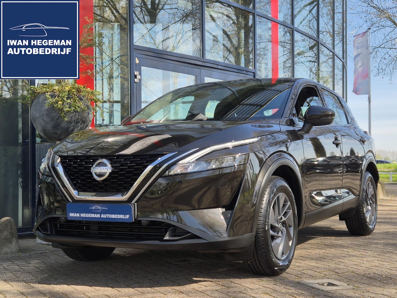 Nissan Qashqai - 1.3 MHEV Acenta | Navigatie via Apple Carplay | Climate Control | Stoel + Stuur + Voorruit - AutoWereld.nl