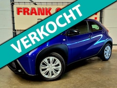 Toyota Aygo X - 1.0 VVT-i 72PK S-CVT Play + Adaptive cruise|Climate|Camera|Stoelverw.|Lane|Apple|Android|D