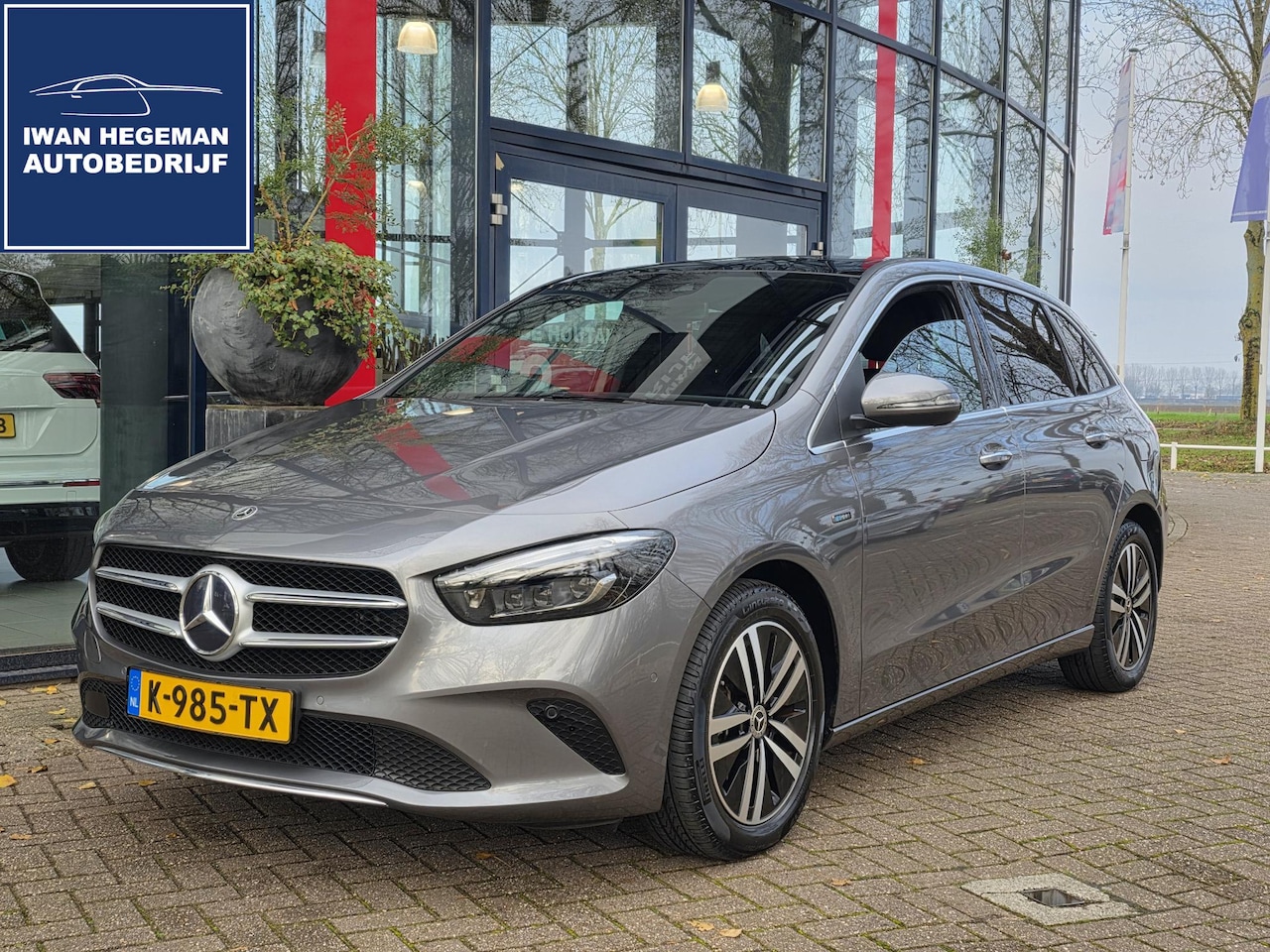 Mercedes-Benz B-klasse - 250 e Business Solution Luxury Limited | SOH 100% | Afn. Trekhaak | ECC | Panoramadak | PD - AutoWereld.nl