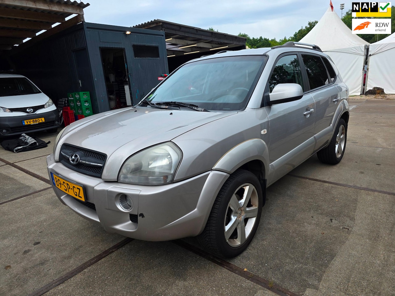 Hyundai Tucson - 2.0i Dynamic AIRCO/cruise - AutoWereld.nl