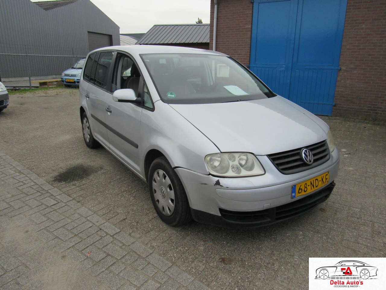Volkswagen Touran - 1.6-16V FSI Export,,Airco,,apk febr 27. - AutoWereld.nl
