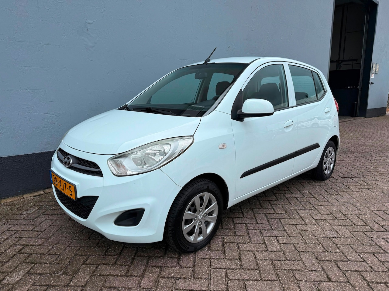 Hyundai i10 - 1.1 i-Drive Cool 5-Deurs - Airco - AutoWereld.nl