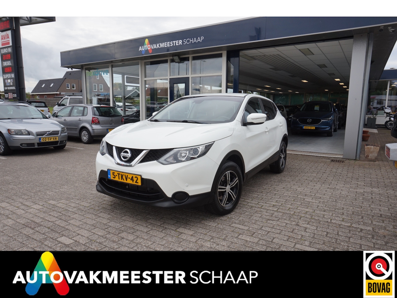 Nissan Qashqai - 1.2 Visia 1.2 Visia , trekh , Incl nw apk/beurt & 6 mnd garantie - AutoWereld.nl
