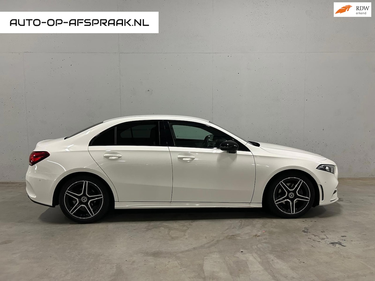 Mercedes-Benz A-klasse - 180 AMG Aut. BTW 21% Navi Camera Stoelv. - AutoWereld.nl