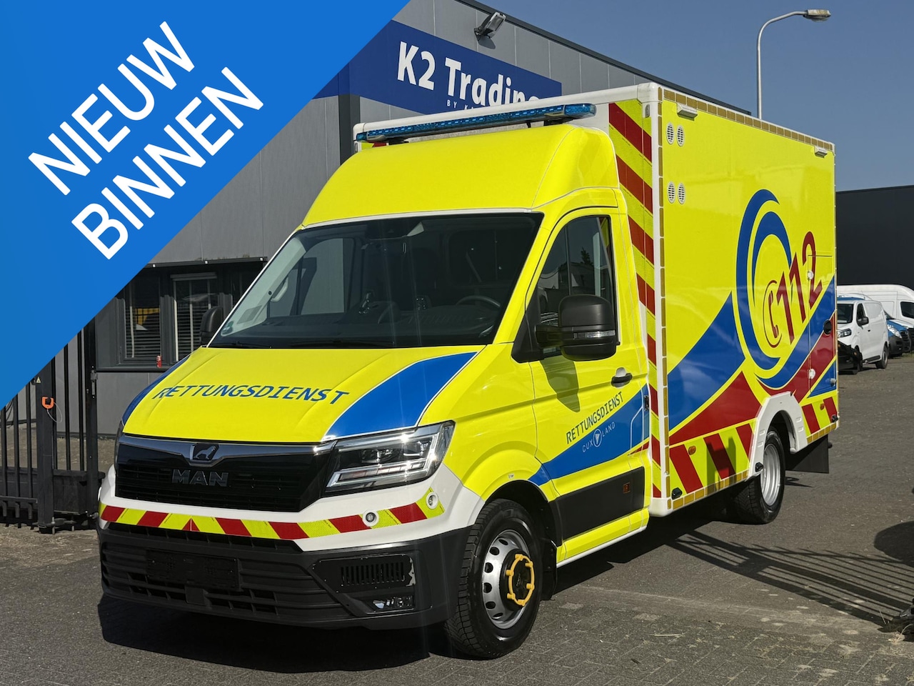 MAN TGE - 180pk Automaat 50 AMBULANCE INCL STRYKER BRANCARD VB Luchtvering - AutoWereld.nl