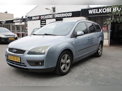 Ford Focus Wagon - 1.6-16V Futura / Airco / Cruise / APK tot 20-04-2027