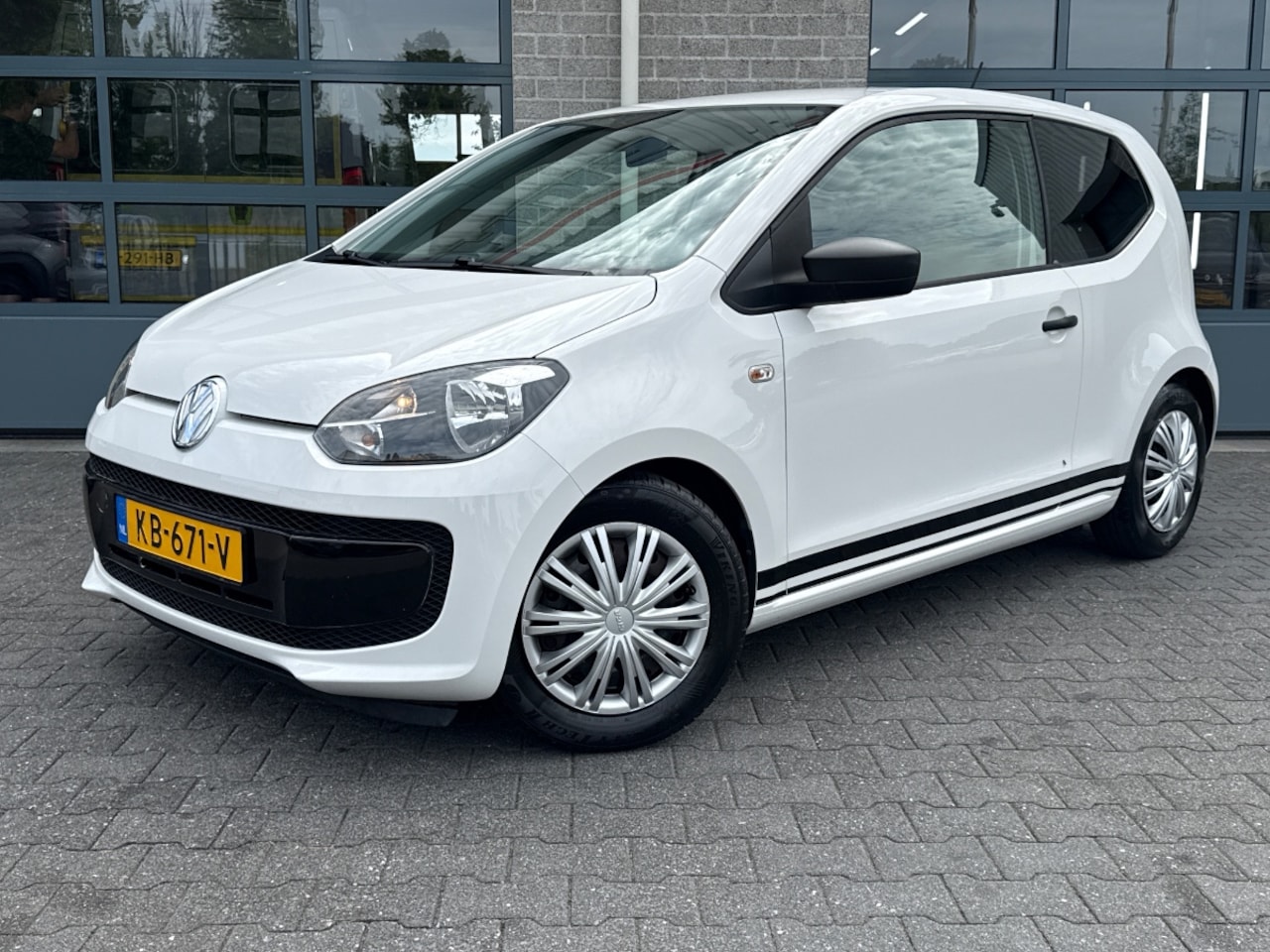 Volkswagen Up! - 1.0 take up! BlueMotion|5 DEURS| - AutoWereld.nl