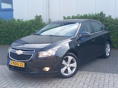 Chevrolet Cruze - 1.8 DOHC 141pk 5D LTZ Airco /Navigatie