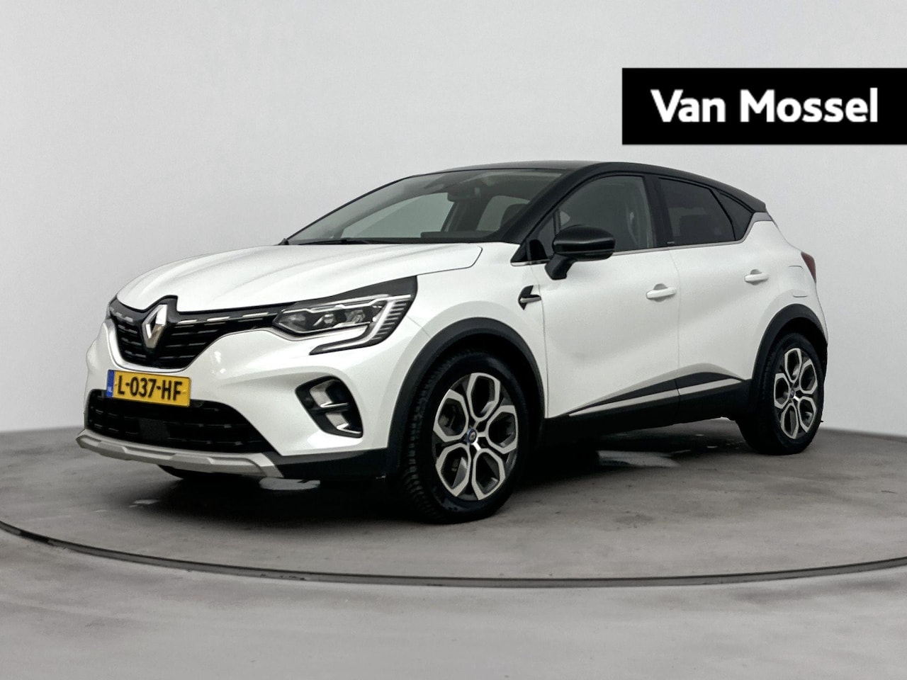 Renault Captur - 1.6 E-Tech Plug-in Hybrid Edition One 160PK | Automaat | Trekhaak | Navigatie 9,3'' | All- - AutoWereld.nl