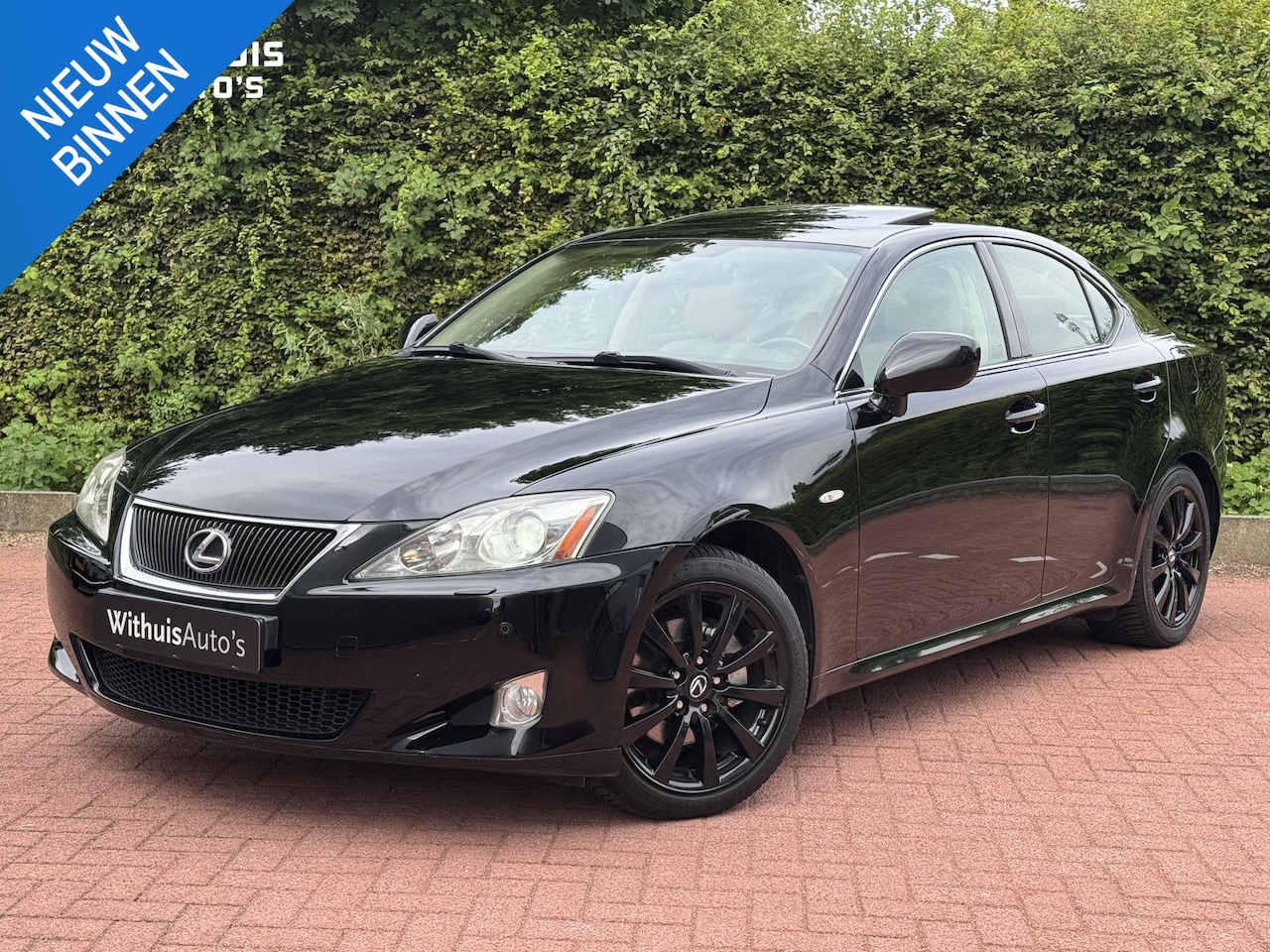 Lexus IS - 250 Executive Black'on'Black Stoelkoeling Onderhouden - AutoWereld.nl