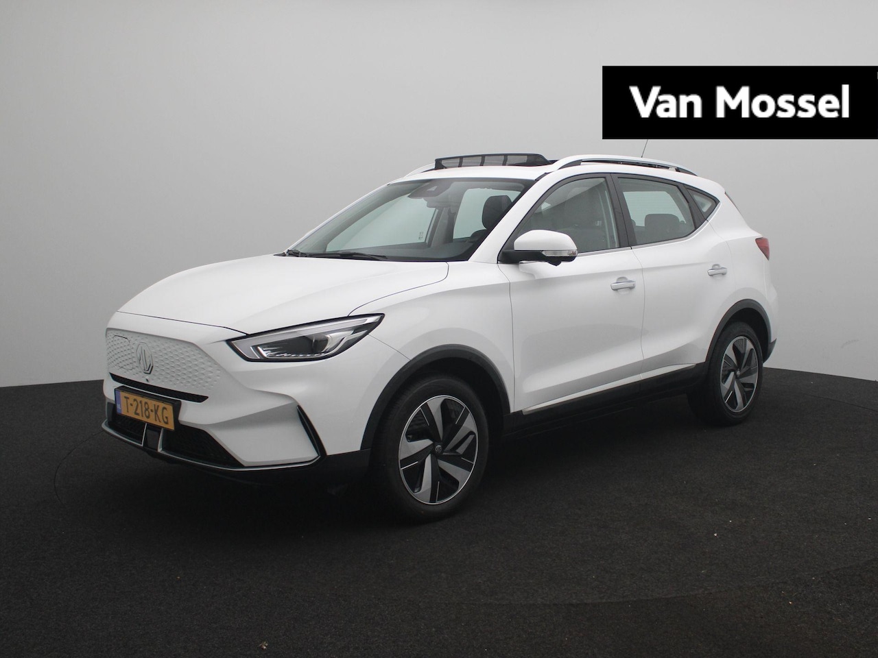 MG ZS - Long Range Luxury 70 kWh | Apple carplay | Camera | Leder | - AutoWereld.nl
