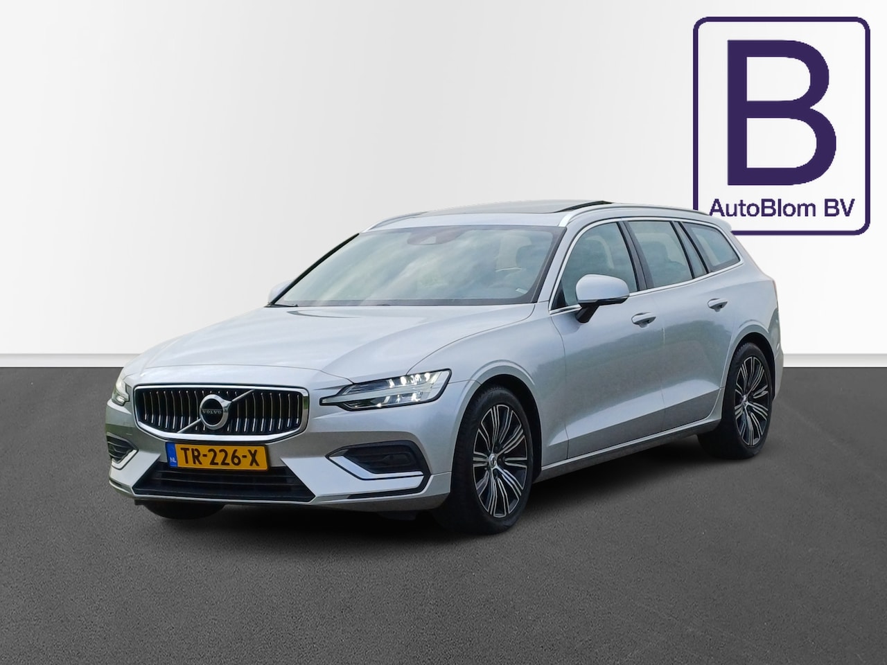 Volvo V60 - 2.0 T5 Inscription /1e eigenaar!/Dealer onderhouden!/Pano/Leder/ - AutoWereld.nl