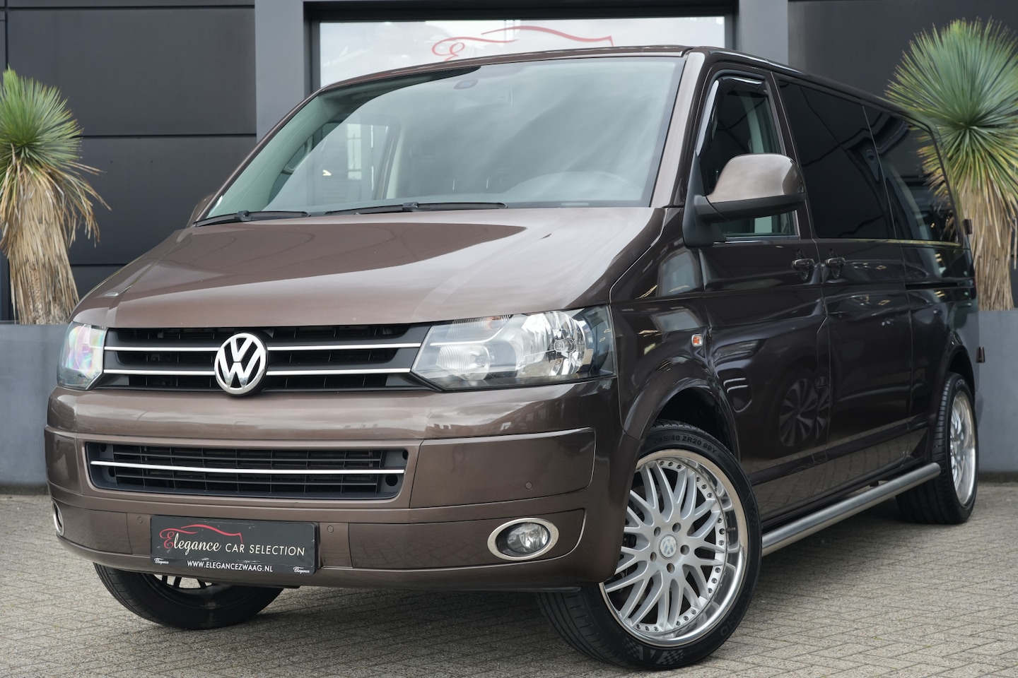 Volkswagen Transporter - 2.0 TDI L2H1 DC Comfortline 180pk Schuifdak/Stoelverwarming/Navigatie - AutoWereld.nl