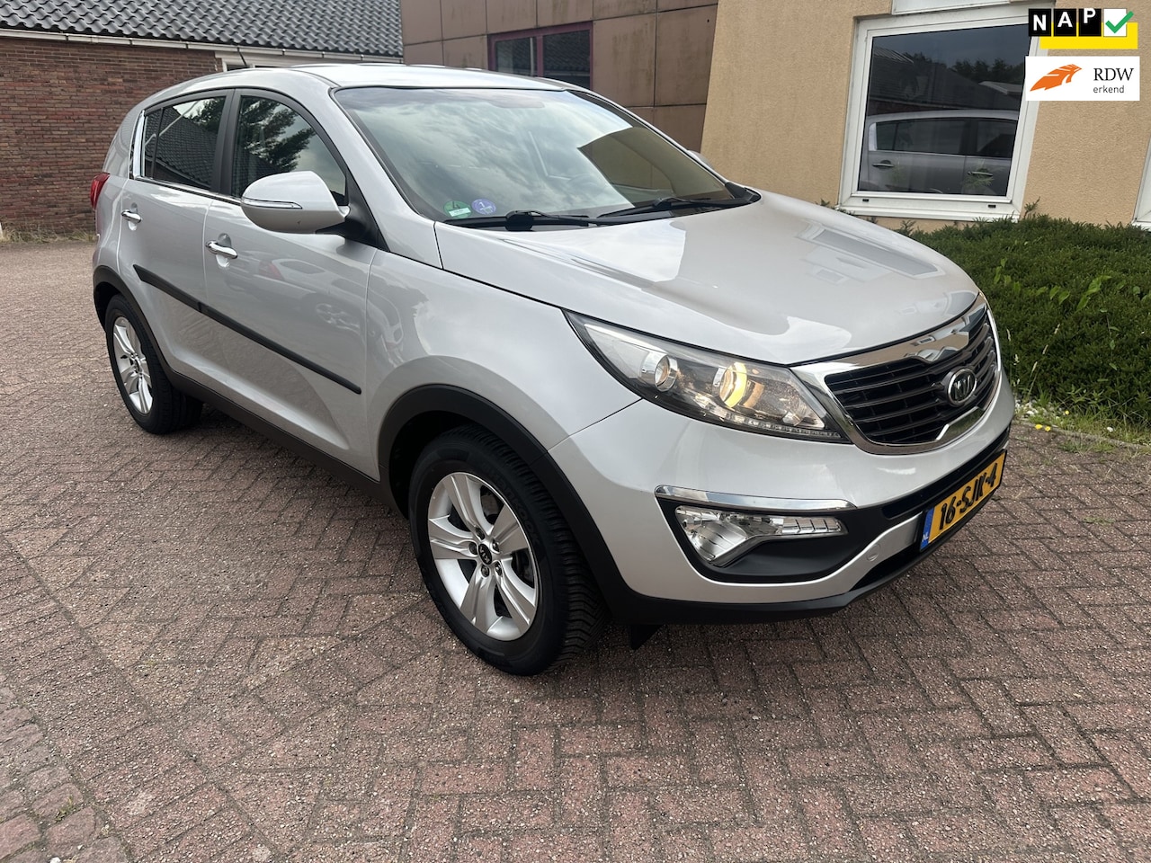 Kia Sportage - 1.6 GDI X-ecutive/NAVI/CAMERA/TREKH/DEALER OH - AutoWereld.nl